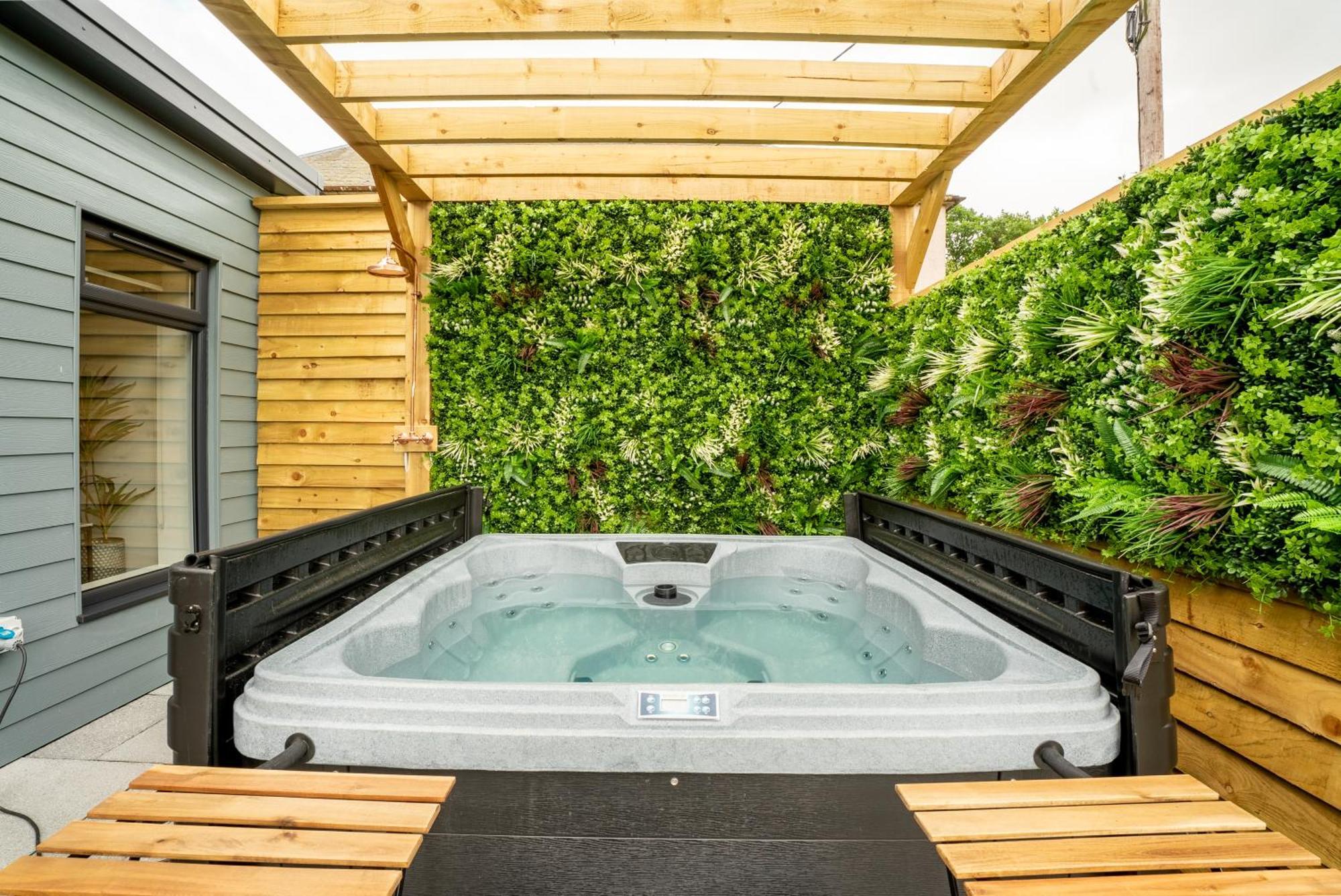 Cottage With Hot Tub Near Knockhill Saline Eksteriør bilde